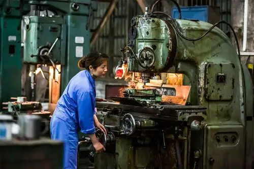 《我的工厂我的家》一永远消失的江北机械厂(车间生产篇)