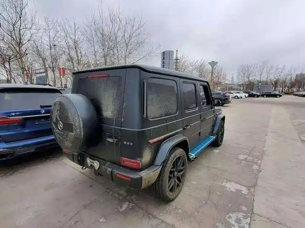 2021款奔驰g63选配推荐疯狂购车优惠来袭