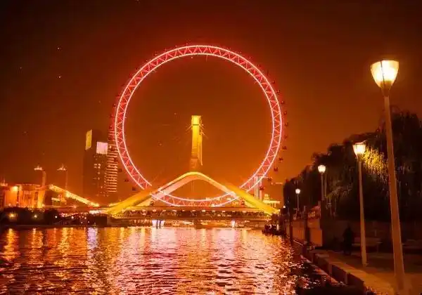 乘坐t122从长春出发半途大雪纷飞半途花开成海