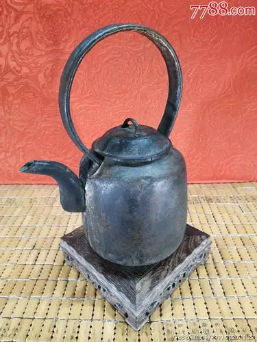 民国老铜提梁壶