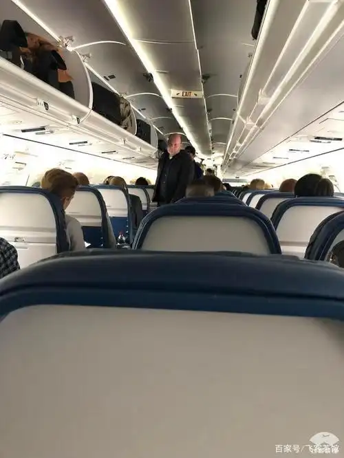 解锁达美稀有机型波音717!座椅间距太窄,建议短途航班可以考虑