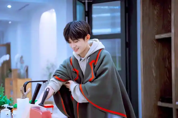 易烊千玺 - 堆糖,美图壁纸兴趣社区