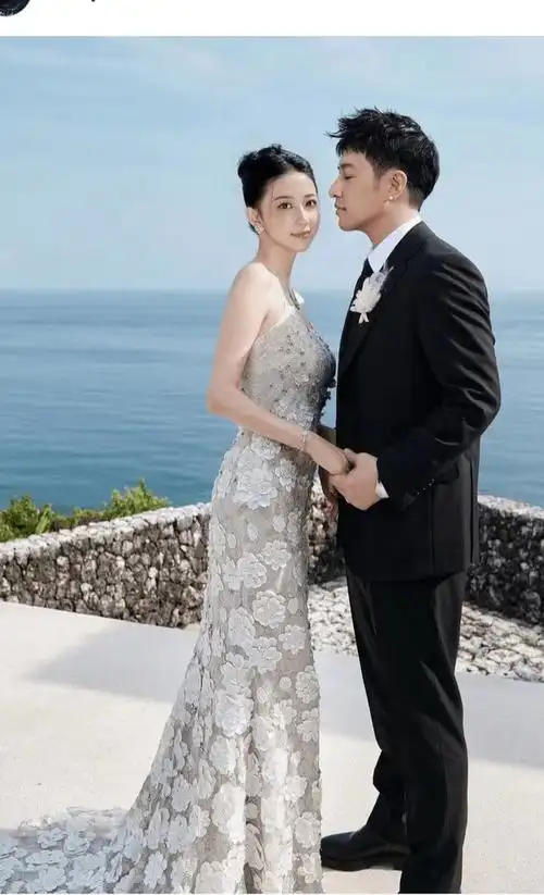 潘玮柏宣云婚礼公开多张现场照,新娘数次落泪,王力宏献唱送祝福_照片