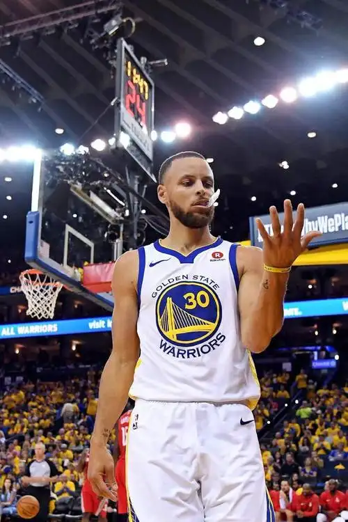 现役砍50有多难杜兰特才9次詹姆斯仅排第3一神人轰23次50