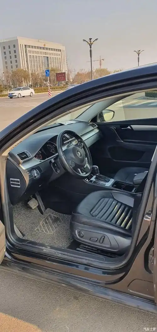 精品16年大众迈腾18t高配真皮电动座椅天窗多功能