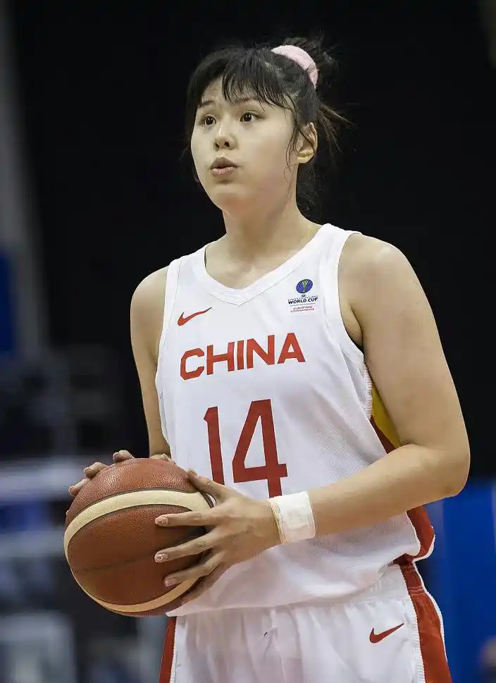 据《芝加哥太阳报》报道,李月汝的经纪人透露……__财经头条