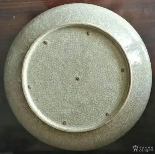 清代中期仿哥窑哥釉七星大盘1