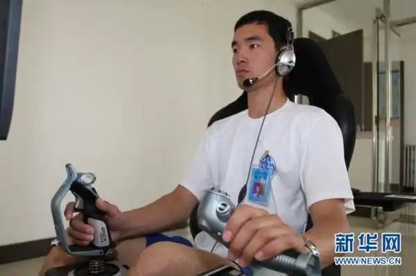 空军飞行员招飞体检是怎样的?