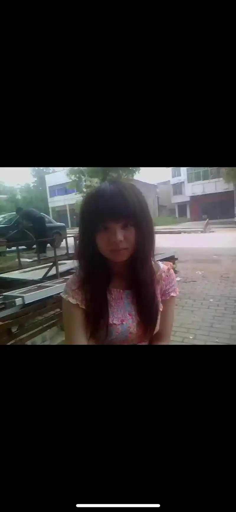 从qq相册看到年代久已的照片就知道是在也回不去的青春剩下的也都是