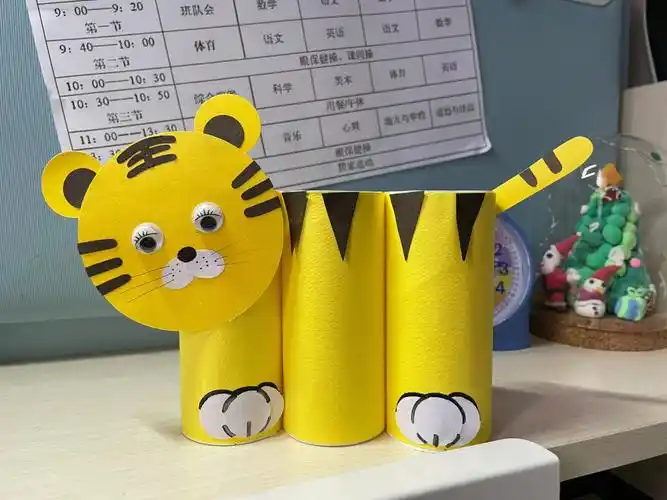 实则纯吐槽上个小学每天跟改造人计划一样世界等着中国小学生去拯救呢