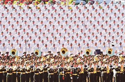 93阅兵海军工程大学100名学员编入千人合唱团