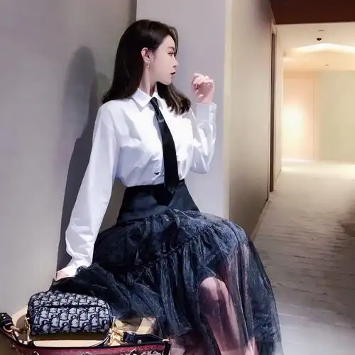 1月8日 0:03   关注  女头 侧脸 御姐 气质女 评论 收藏