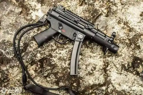 世界十大冲锋枪:之德国mp5冲锋枪"经典从未被超越"