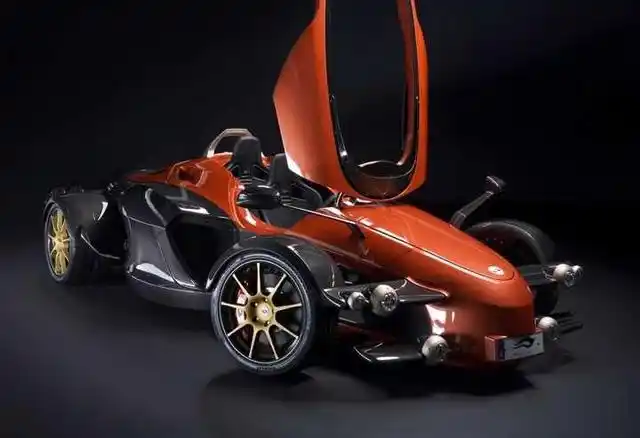 全球跑车介绍特拉蒙塔纳tramontana