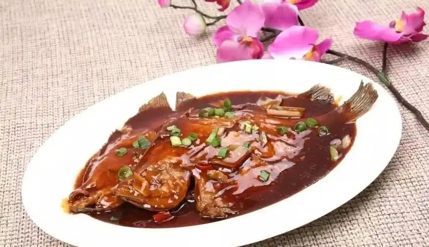 酱焖偏口鱼