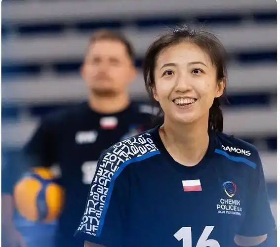 奥运冠军丁霞 替补登场发挥出色 她可以应付姚迪的挑战吗_中国女排