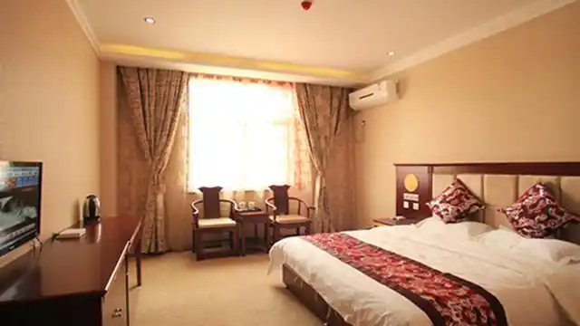 西安汤峪温泉南山会馆酒店  汤峪碧水湾温泉门票(免预约)门票