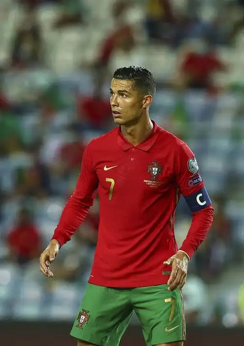 原创c罗进两关键球带葡萄牙赢世预赛成国家队进球历史第一人