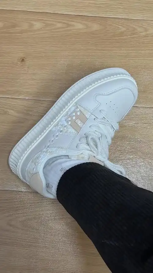 神仙鞋子配校服裤也好好看哇