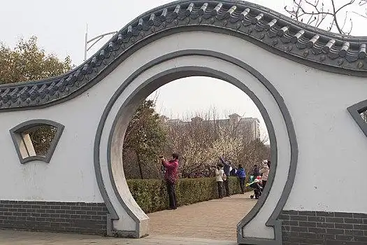 花园圆门花园圆门中国传统月亮门中国式庭院月亮门中国式庭院月亮门