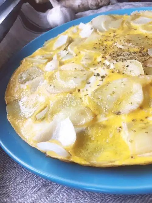 作品 天天用跌打万花油的睡莲做的午餐2020年4月1日天天用跌打万花油