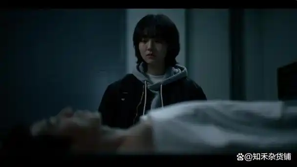 从地狱使者到雇佣杀手李栋旭带着杀人者的购物中心燃爆