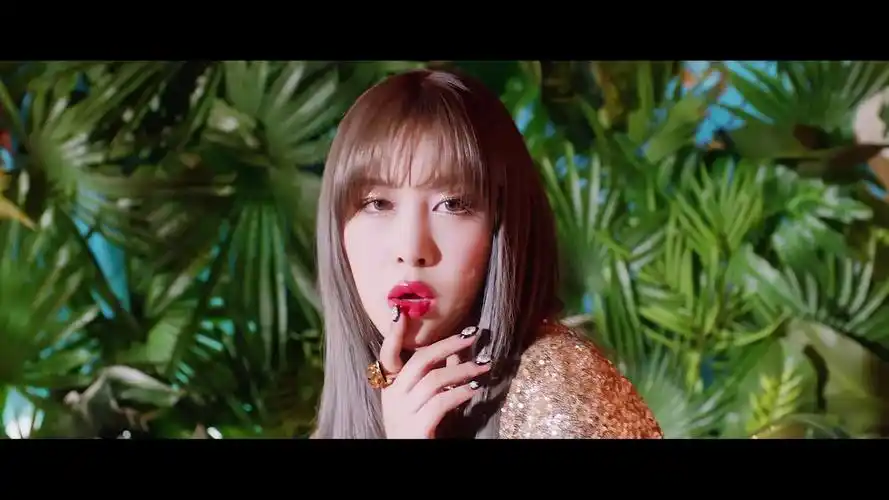 宇宙少女迷你新专《unnatural》mv showcase初舞台