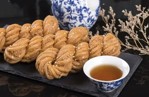 天津三绝食品之首十八街大麻花风光至今近百年