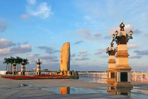 吹着海风欣赏盐城湿地自然风光!黄海岸边的最美1号公路来了