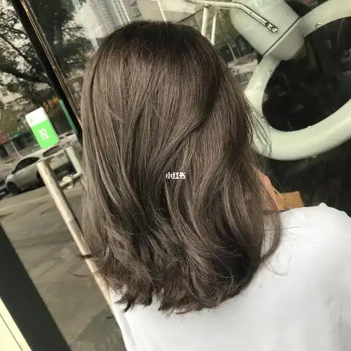 苦茶色_茶色_接头发_淮南自由行热门攻略_蓝调造型自由行热门攻略