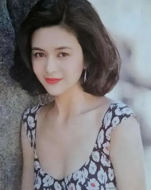 关之琳年轻时没管好下半身后半辈子为此付出代价61岁仍单身