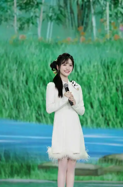 沈月珍珠蝴蝶兰妆