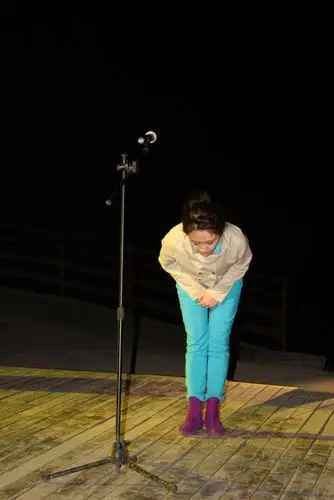 王潮歌获称"武隆荣誉市民" 三度鞠躬以示感谢