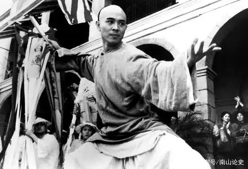 黄飞鸿实战功夫究竟如何?独创虎鹤双形绝技,晚年境遇却不尽人意