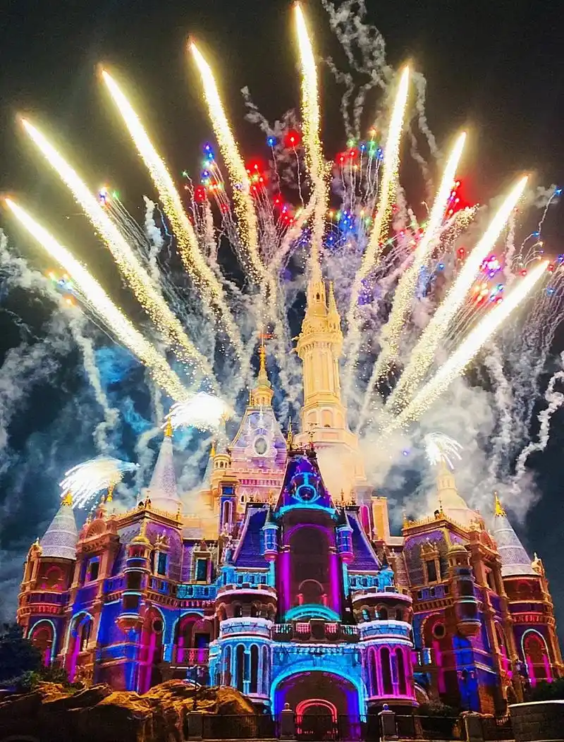 上海迪士尼乐园游玩攻略.#抖音图文来了 上海迪士尼换上夏日新 - 抖音