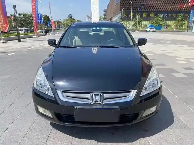 本田 雅阁 2007款 第七代雅阁 2.0 自动 舒适精典版的图片