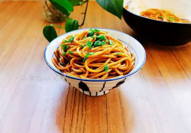 做法简单又方便的一碗面食材调料随手可得掌握技巧面香可口