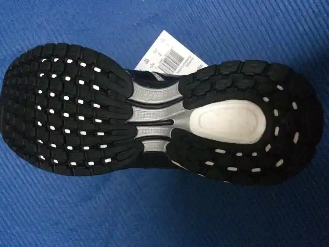 虎扑识货代购adidas response boost——低调的美