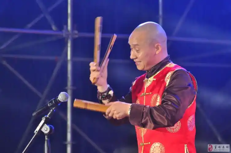 巴蜀笑星"矮冬瓜"林晓东先生