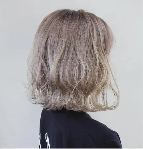 新潮短发波浪卷精选