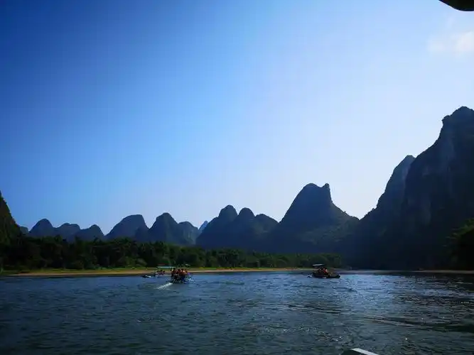 寻找中华骄傲,祖国名胜山河——桂林——二年五班32号 卢思瑶