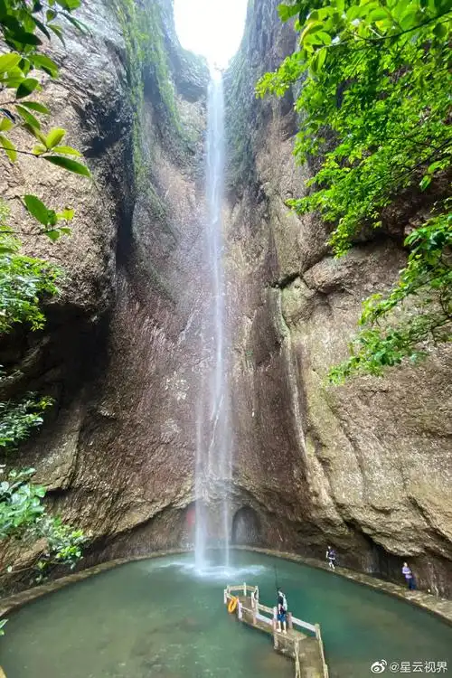 天下奇秀尽在雁荡#雁荡山的三折瀑景区直到本世纪才向人展露真容.