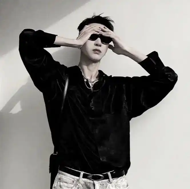 黑白系 #男生头像 #痞帅 #高级感 #优质头像 - 抖音