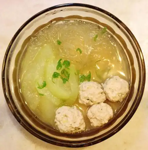 粉丝冬瓜丸子汤