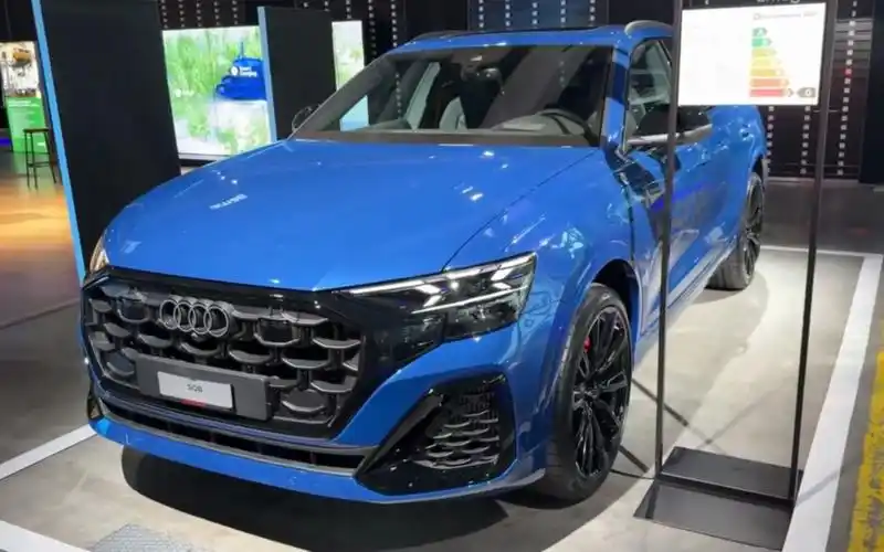 2024款奥迪sq8 4.0t v8 静态体验