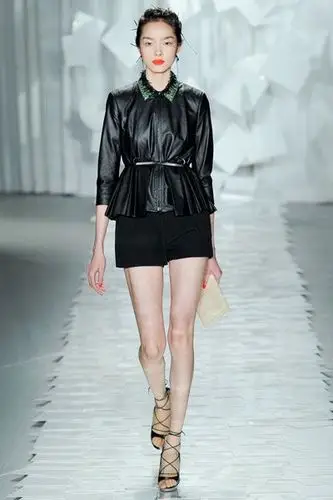 飘逸的轻质尼龙——jason wu spring / summer 2012rtw