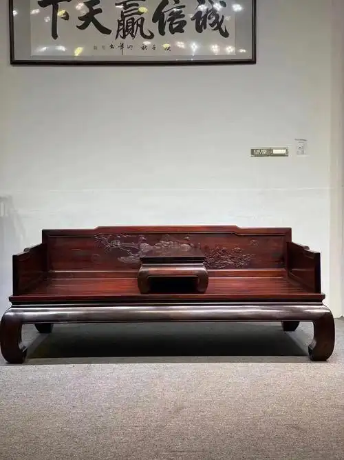 大红酸枝(交趾黄檀)孔雀开屏罗汉床加大尺寸,精品老料黑飘红,品质精品