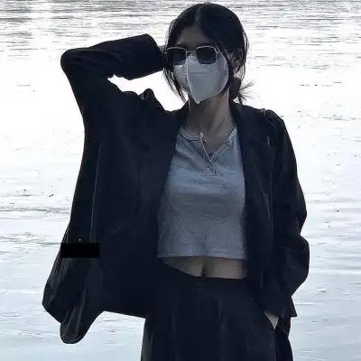 你喜欢的高冷女头像