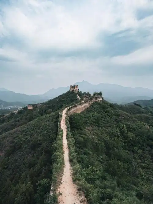 八达岭长城是旅游人必经之处找个好时间去看看吧