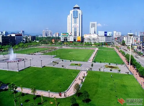 湖北最大的广场-宜昌夷陵广场